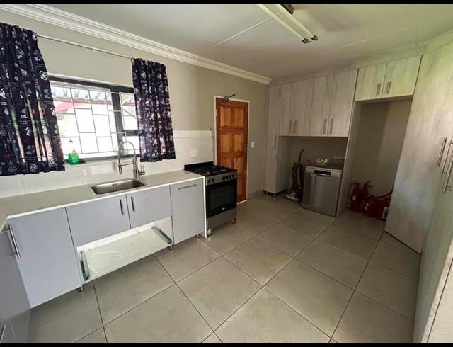 3 BEDROOM PROPERTY TO RENT IN ROOIHUISKRAAL